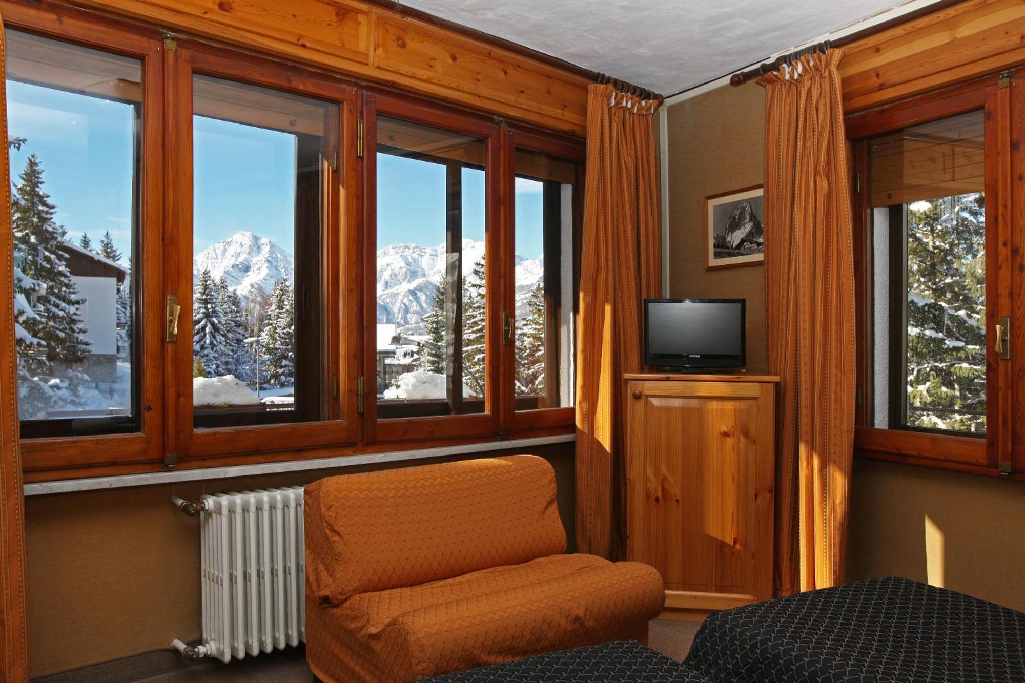 Hotel Splendid Oulx Quarto foto