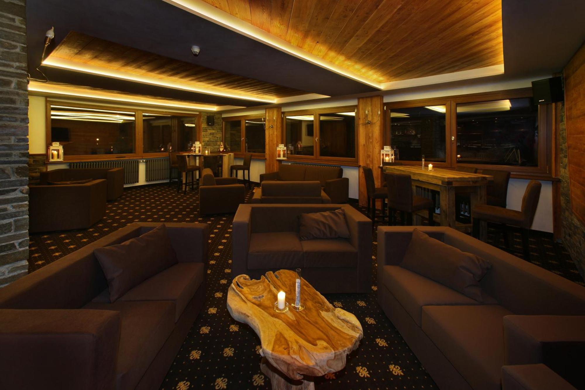 Hotel Splendid Oulx Exterior foto