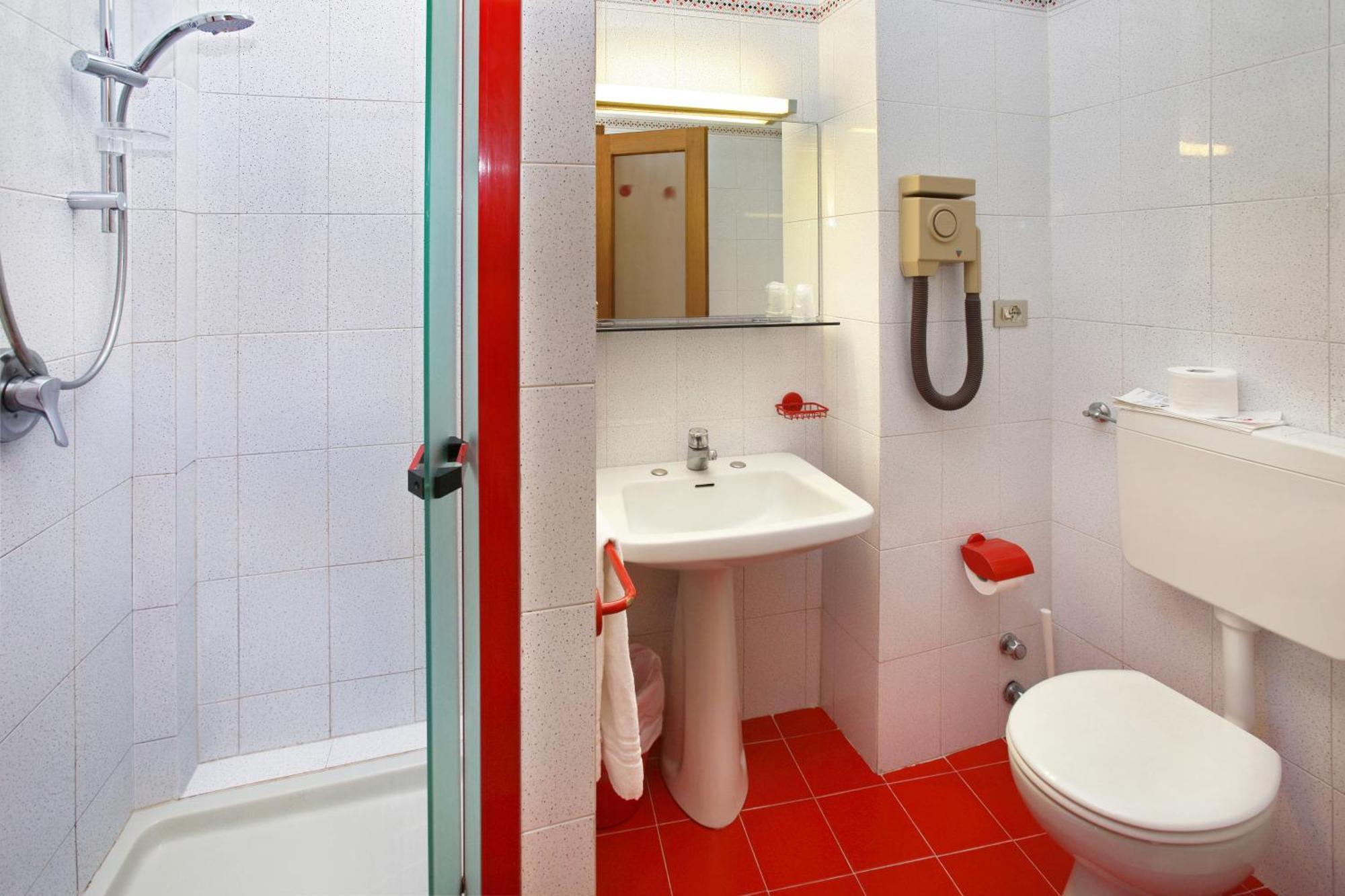 Hotel Splendid Oulx Quarto foto